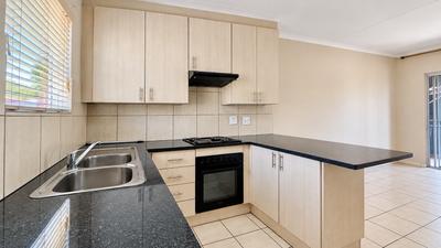 Apartment / Flat For Rent in Kempton Park, Kempton Park